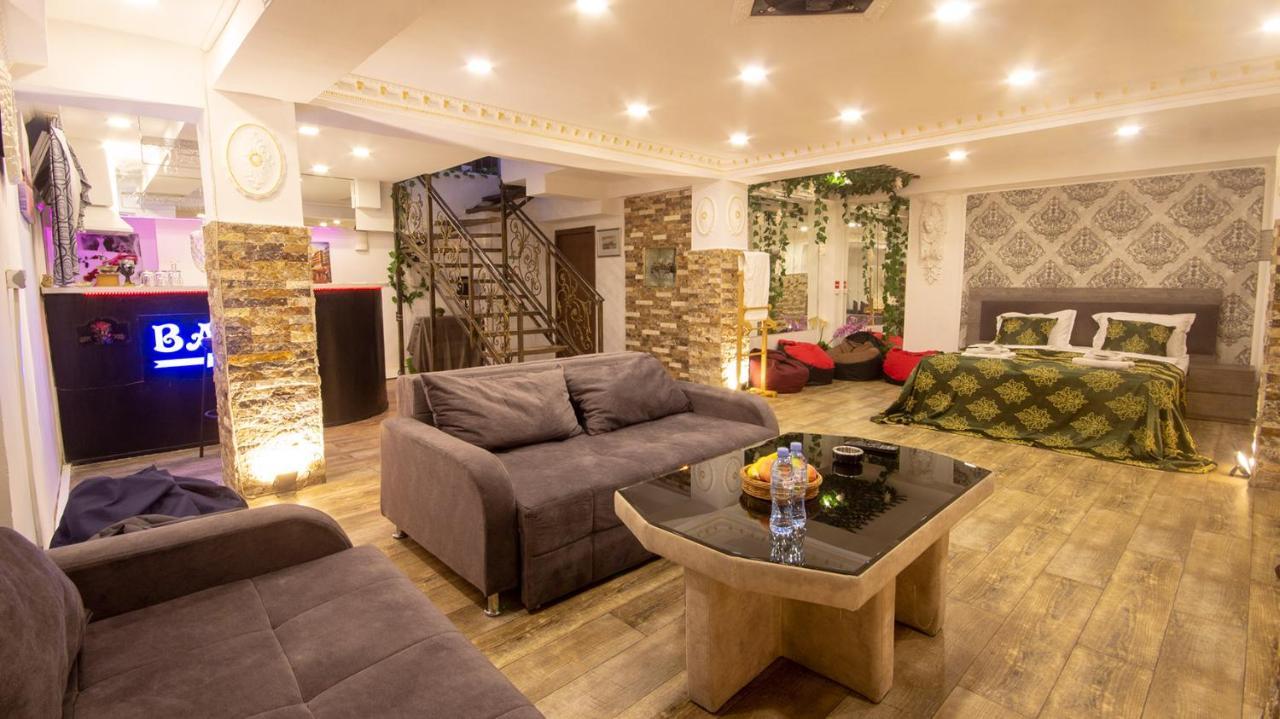 Terrace Tbilisi Center Hotel Bagian luar foto