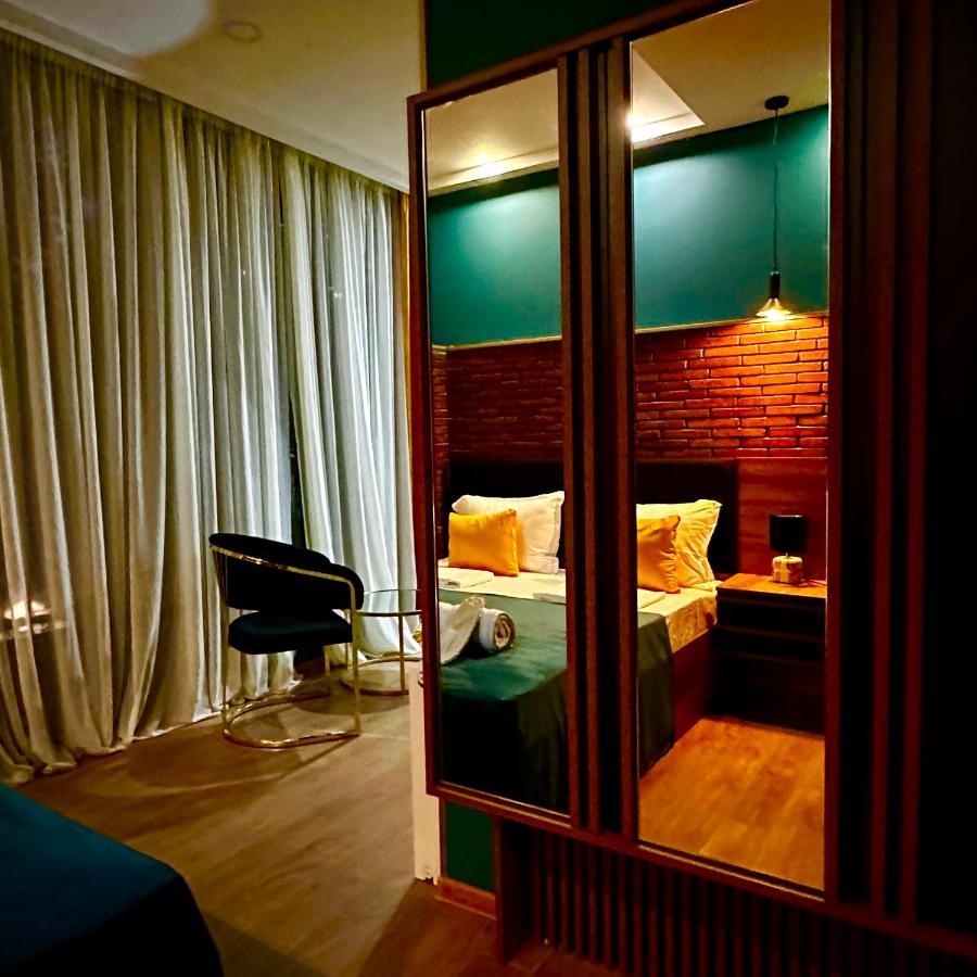 Terrace Tbilisi Center Hotel Bagian luar foto
